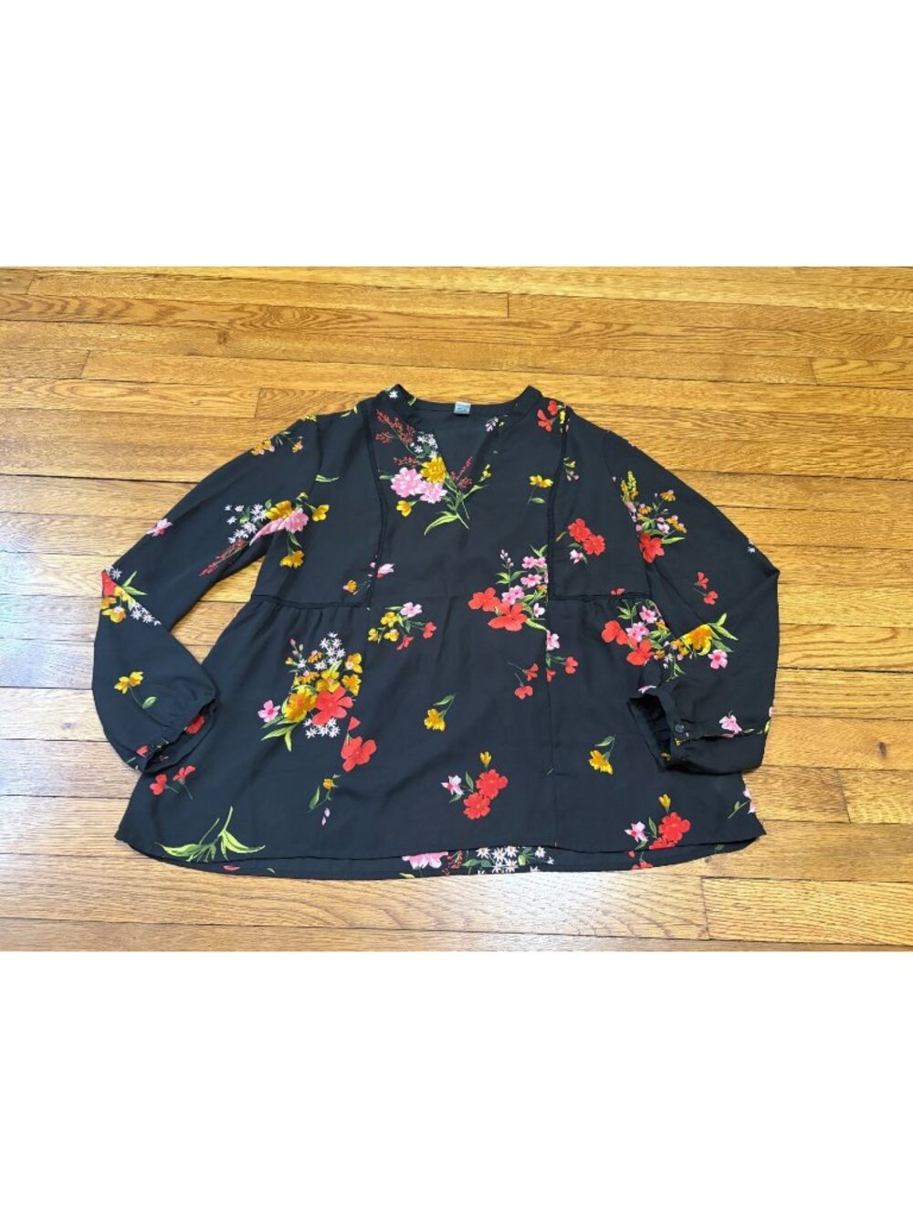 Old Navy Womens Blouse Sz Medium Black Floral Long Sleeve Tunic Top Boho Peasant